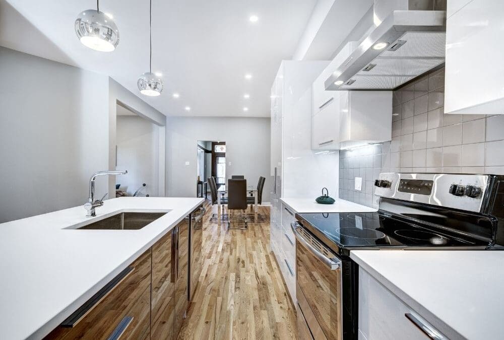 Apt Kitchen Renovations: 9 Inspiring Ideas for Apartment Kitchen Makeovers That Maximize Space